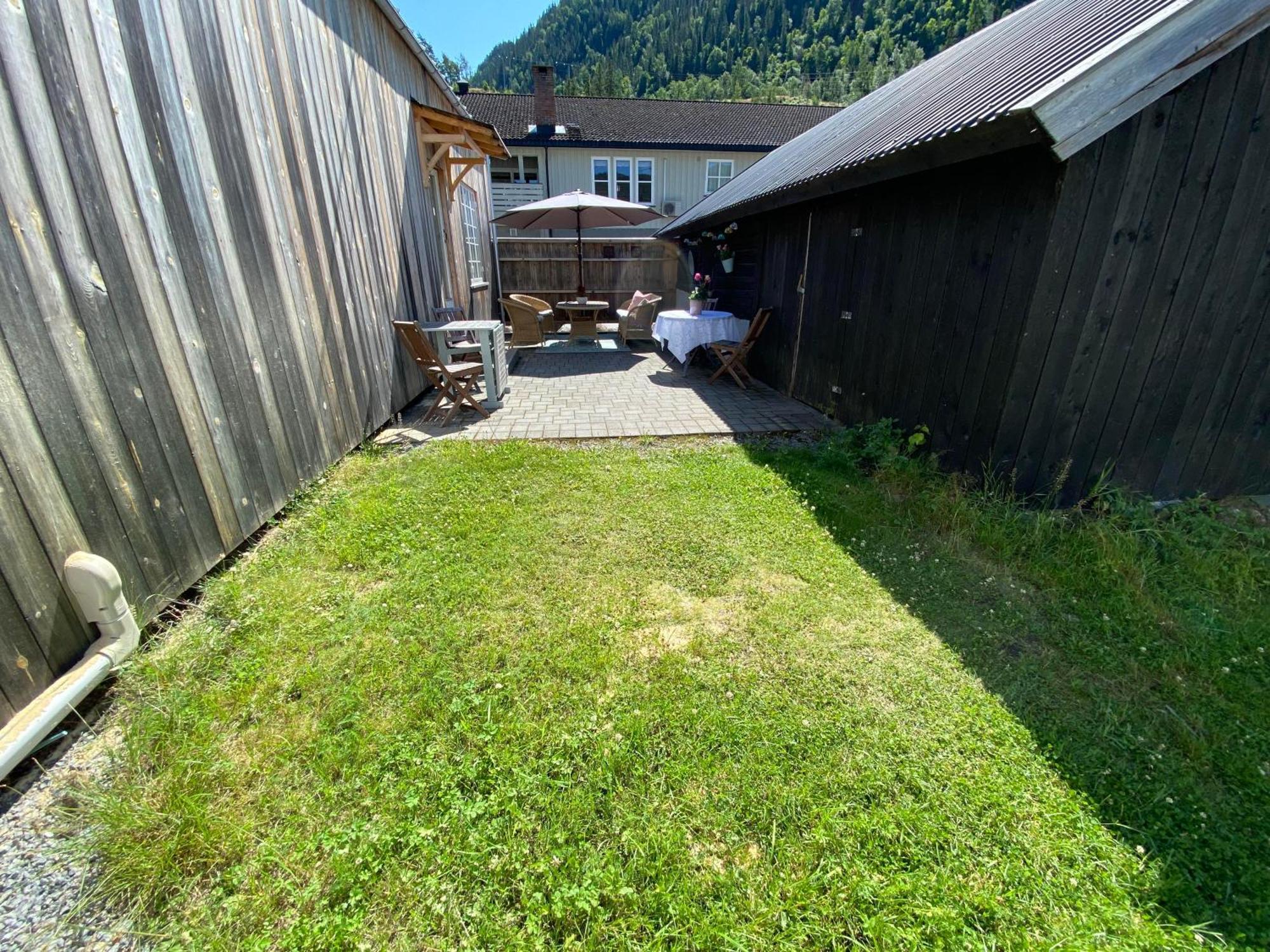 Dalen - Full House With Two Bedrooms, Patio, Garden And Central Location Exterior photo